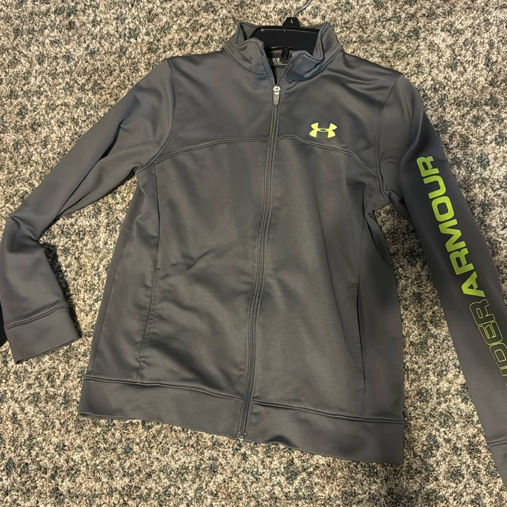 Under armor jacket boys